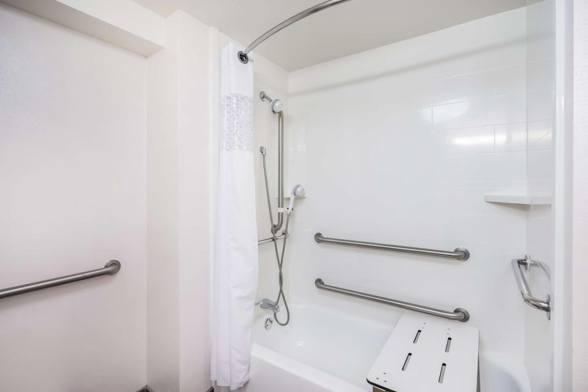 Hampton Inn Clifton Park Dış mekan fotoğraf