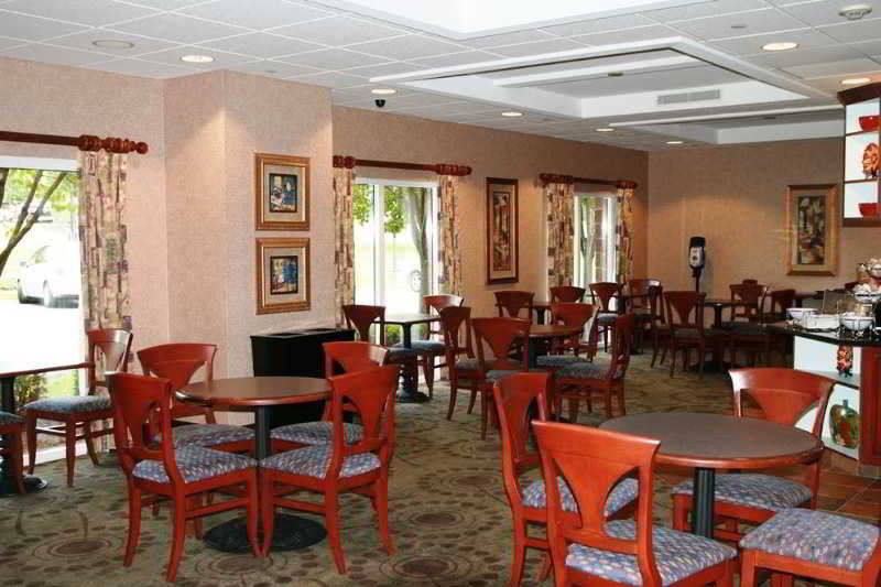 Hampton Inn Clifton Park Restoran fotoğraf